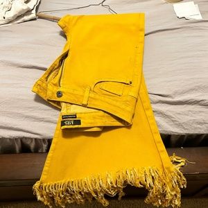 Mustard Fringe L&B